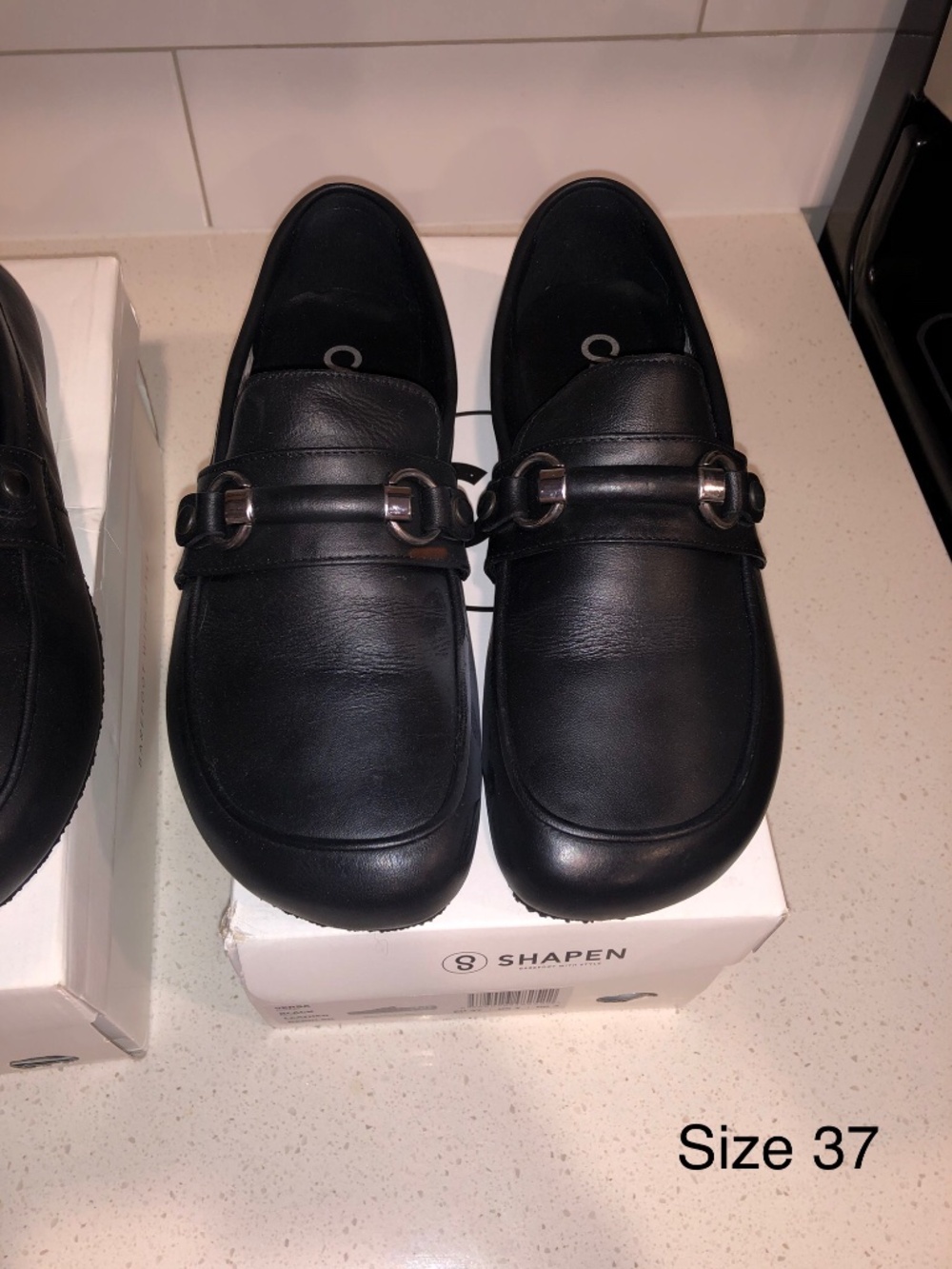 Shapen Versa Barefoot Loafers Black Size 37 Brand New